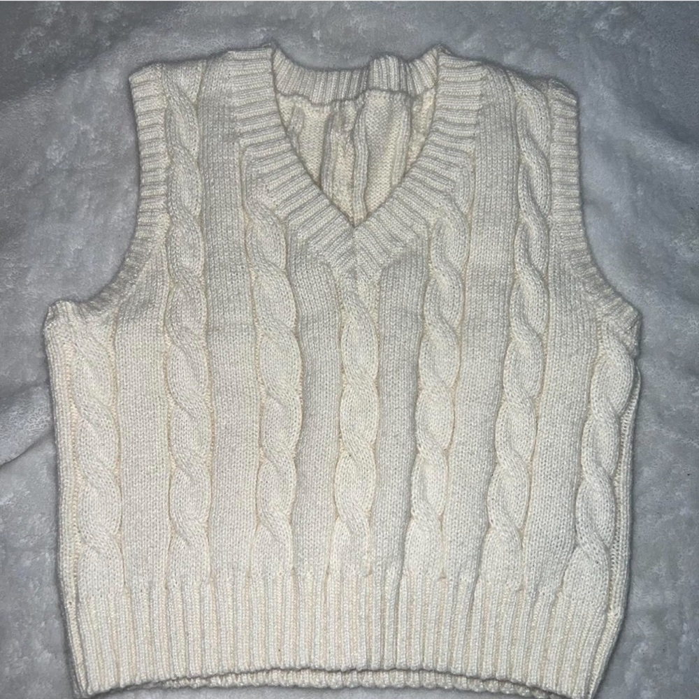 SHEIN Cream V-Neck Cable Knit Sweater